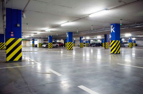 Pulidos y Abrillantados de suelos en Parking en el Baix Empordà